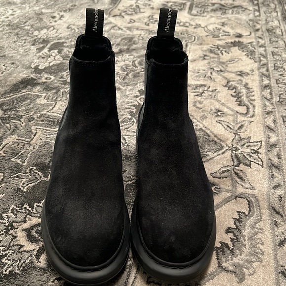 ALEXANDER MCQUEEN Black Suede Chelsea Ankle Boots, 37 - Picture 3 of 16